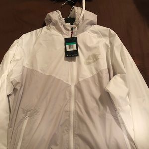 Women’s Nike windbreaker